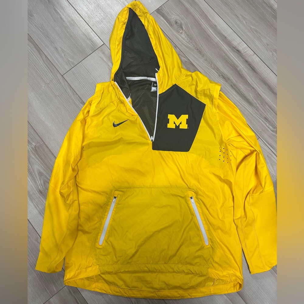 Nike Michigan Windbreaker/pullover